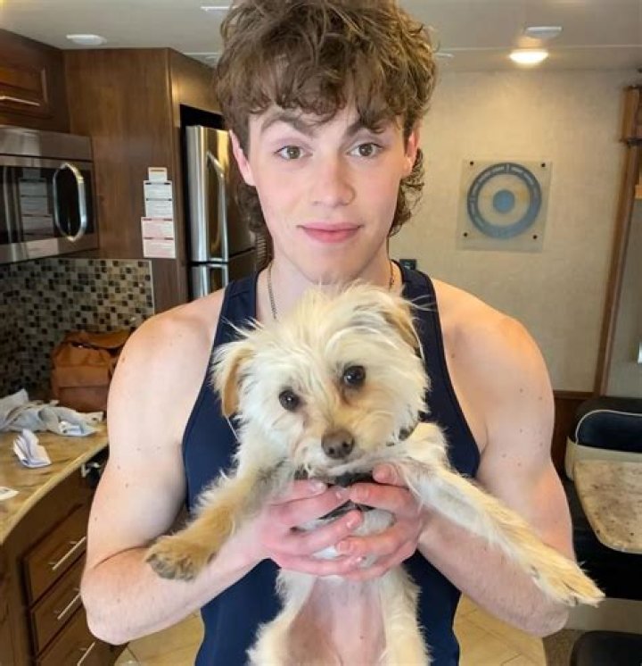 Aaron O'Connell Pets - Celebrity Pets
