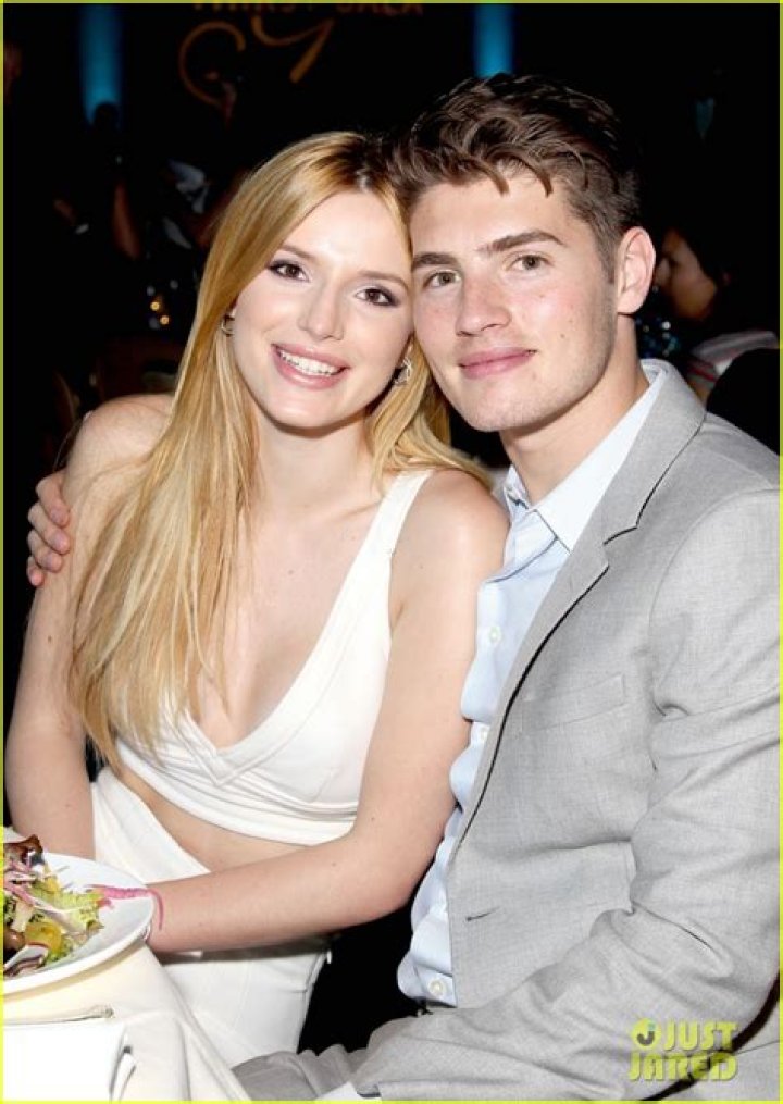 After Breakup with Bella Thorne, Gregg Sulkin is currently Single; But How about His Past?