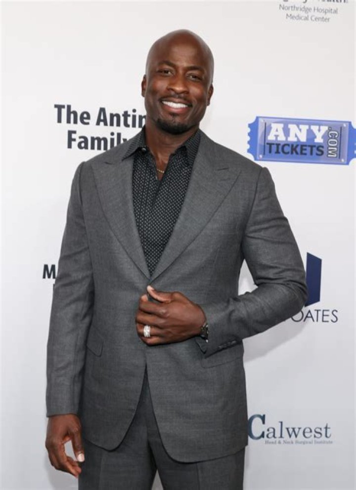 Akbar Gbaja-Biamila Net Worth - Wiki, Age, Weight and Height, Relationships, Family, and More