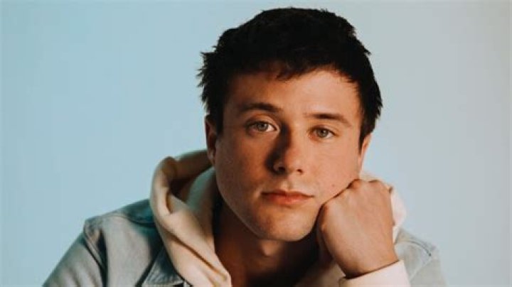 Alec Benjamin Net Worth: Music Career and Lifestyle