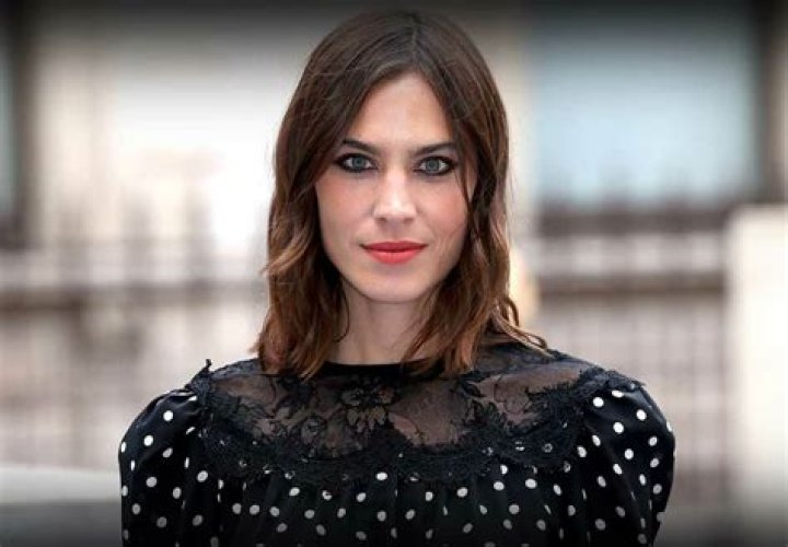 Alexa Chung Bio (Wiki) 