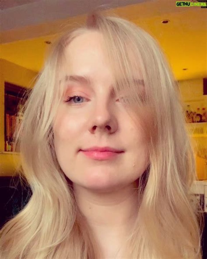 Alexa Davies Bio (Wiki) 