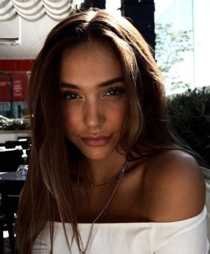 Alexis Ren Bio (Wiki) 