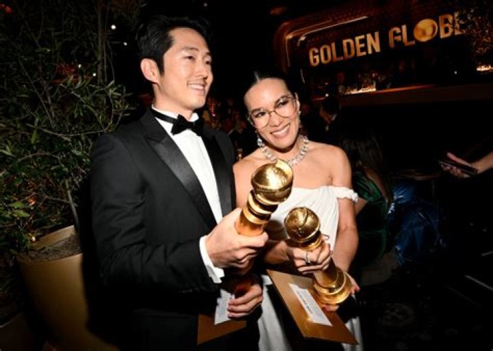 Ali Wong and Steven Yeun both won Golden Globes for ‘Beef’