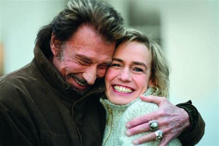 All About Sandrine Bonnaire | Bio, Husband Guillaume Laurant, Net Worth, Career and Social Media