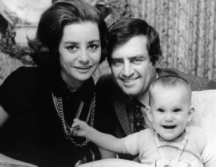American Broadcaster, Barbara Walters Is Living A Single Life Since Her Four Divorced With Three Different Husbands. Know About Her Married Life