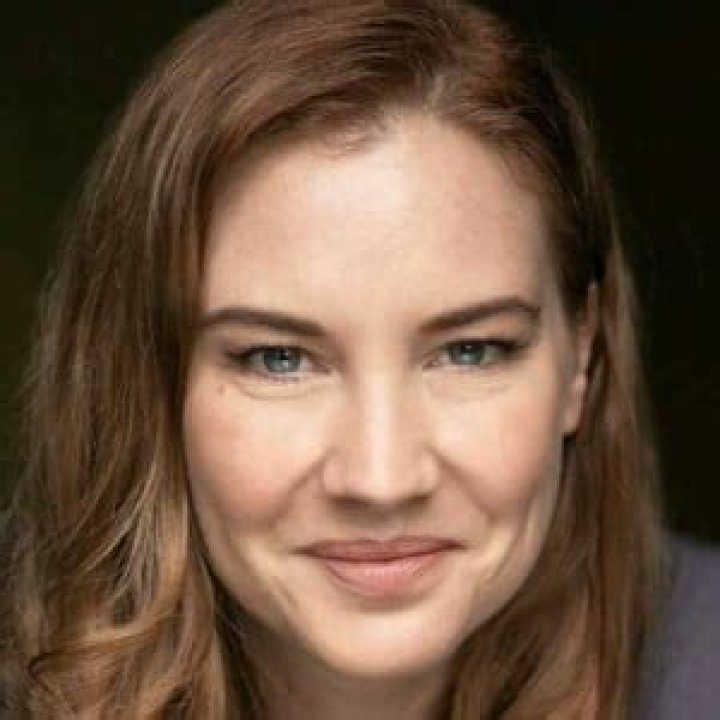 Amy Usherwood Bio (Wiki) 