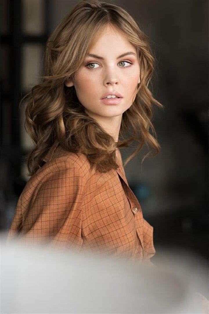 Anastasiya Scheglova - Age, Family, Bio