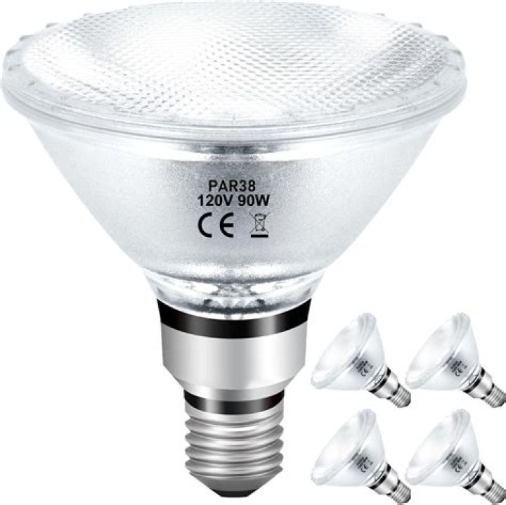 Are halogen bulbs hot?