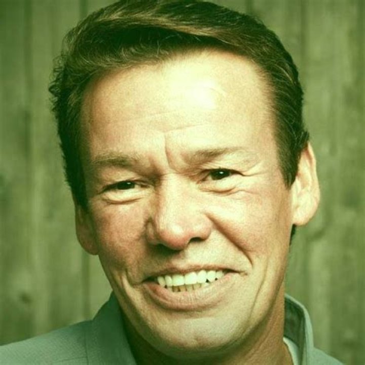 Arthur Wahlberg Bio (Wiki) 