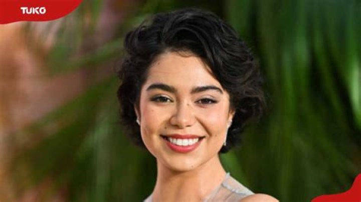 Auli’i Cravalho Net Worth