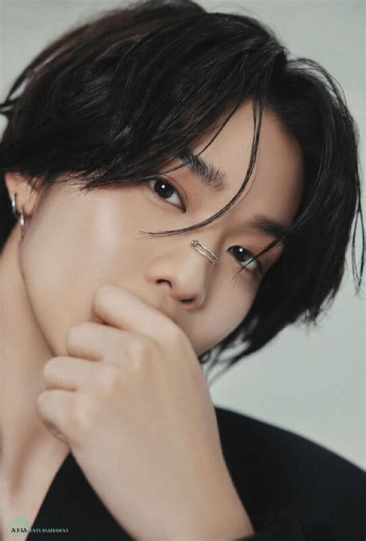 Bae Jin-young Bio (Wiki) 