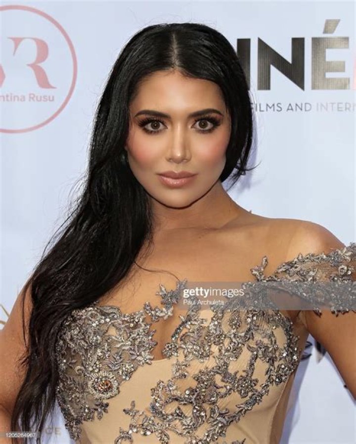 Bahara Golestani Bio (Wiki) 