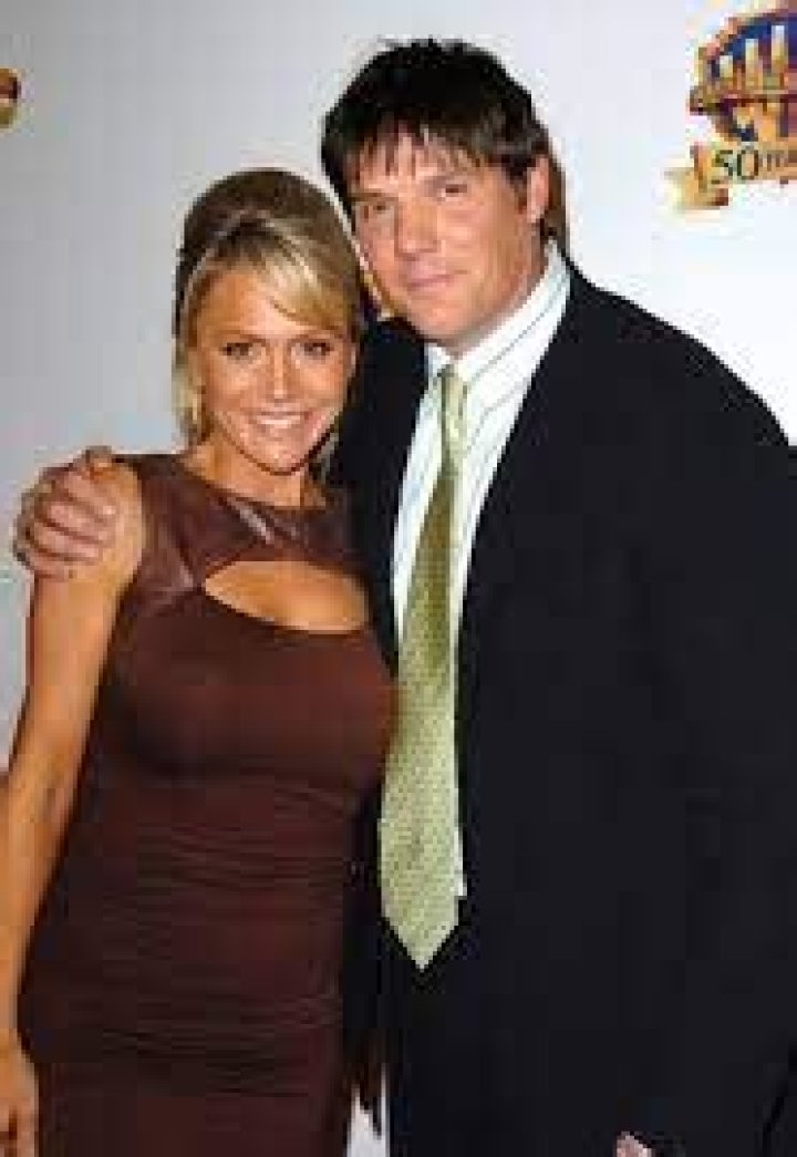Barbara Alyn Woods Married Husband John Lind Since 1999