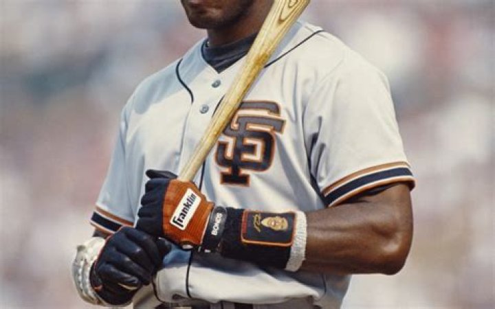 Barry Bonds Net Worth - Wiki, Age, Weight and Height, Relationships, Family, and More