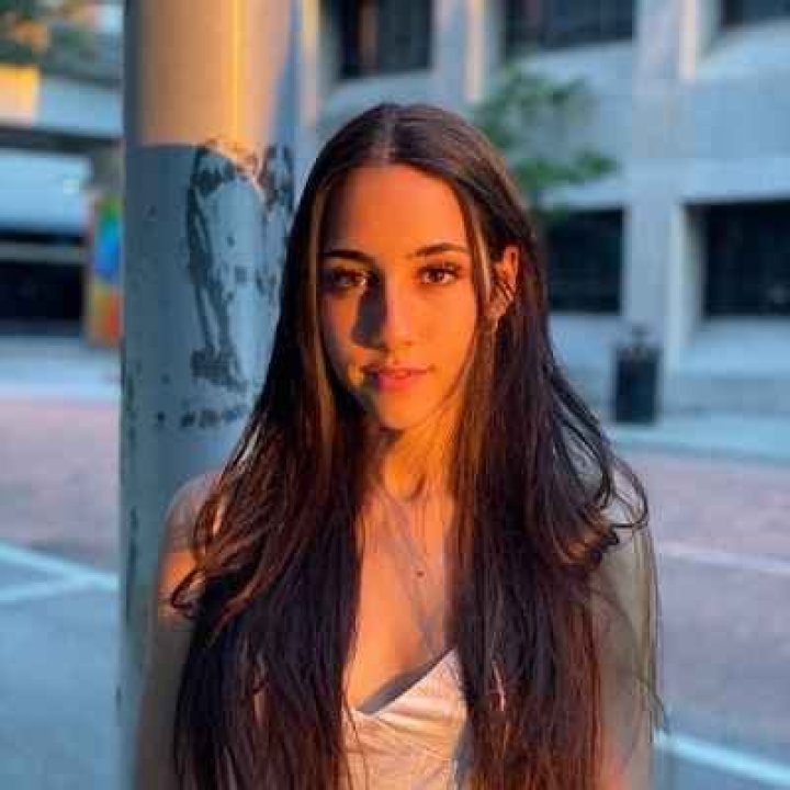 Bella Skies Bio (Wiki) 