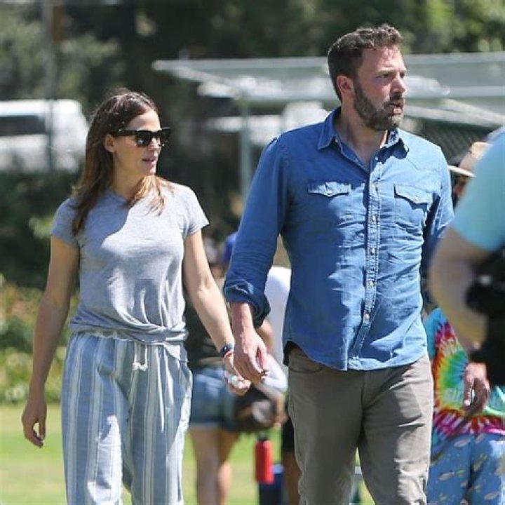 Ben Affleck clarifies: His viral comments about Jennifer Garner are ‘not true’