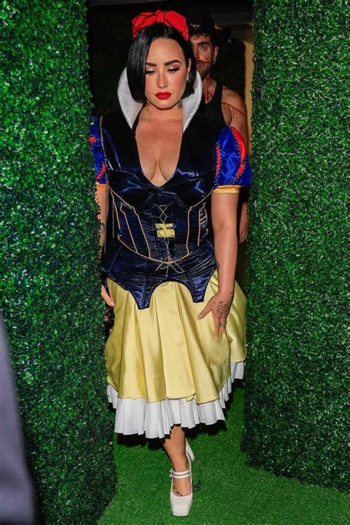 bitchy | Celebrities Attend Kate Hudson’s Halloween Party