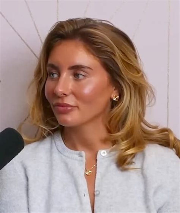 Boni Ebblis - Age, Family, Bio