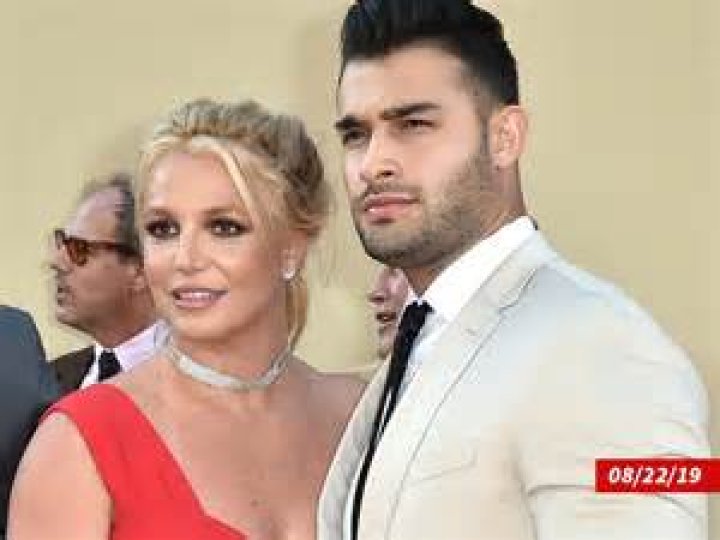 	Britney Spears & Sam Asghari finalized their divorce, did she cut him a check?	