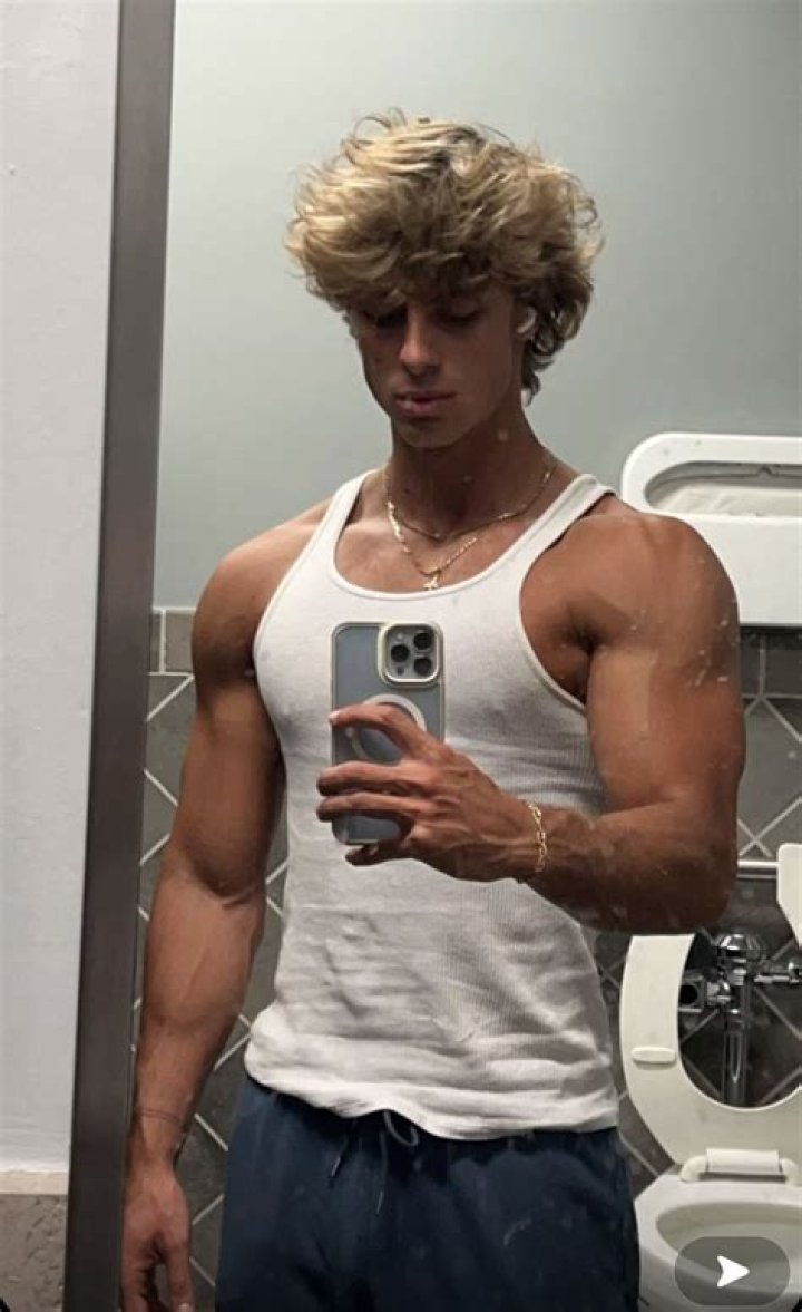 Bryce Buse - Age, Family, Bio