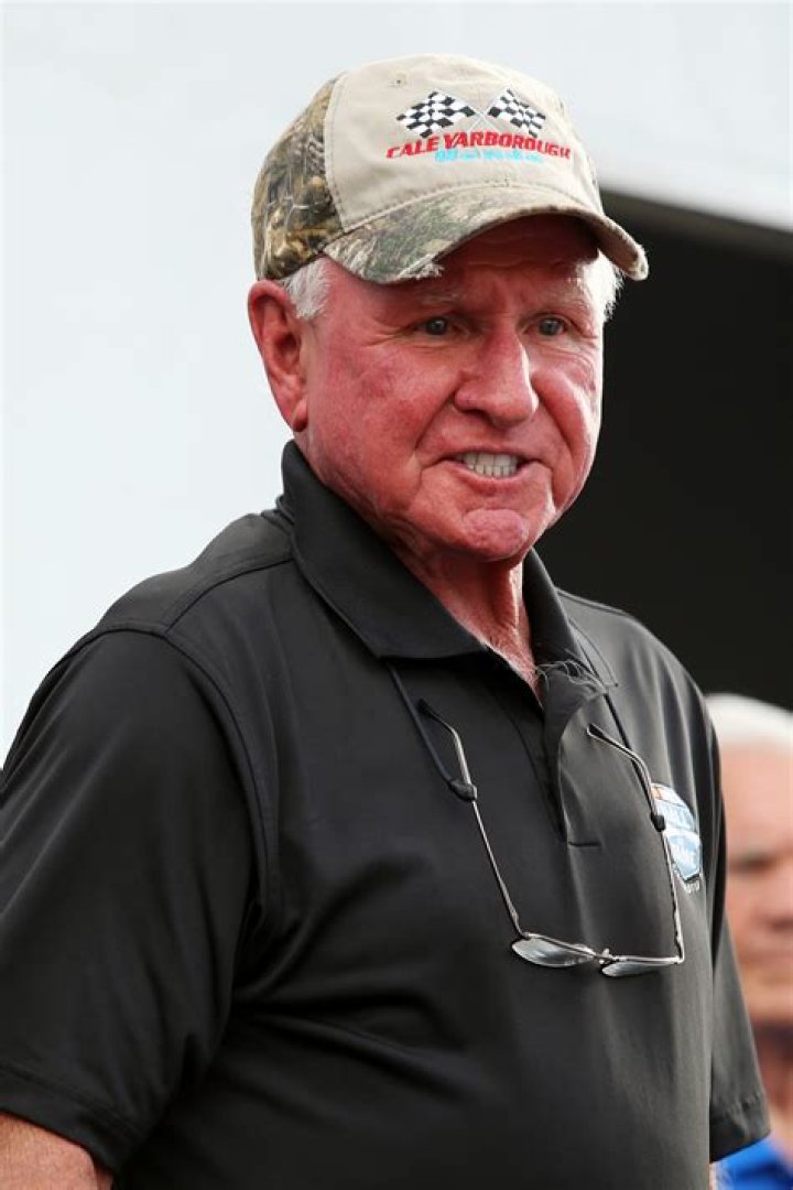 Cale Yarborough Net Worth - Wiki, Age, Weight and Height, Relationships, Family, and More