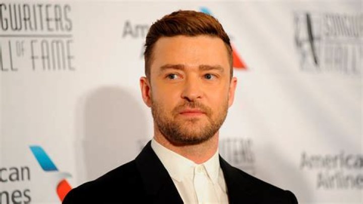 	Cameron Diaz & Justin Timberlake are flirting up a storm on set	