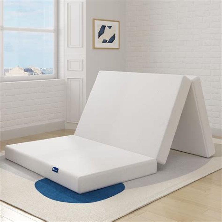 Can a king size mattress be folded?