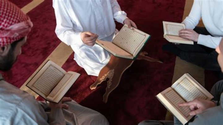 Can We Read Quran While Lying Down?