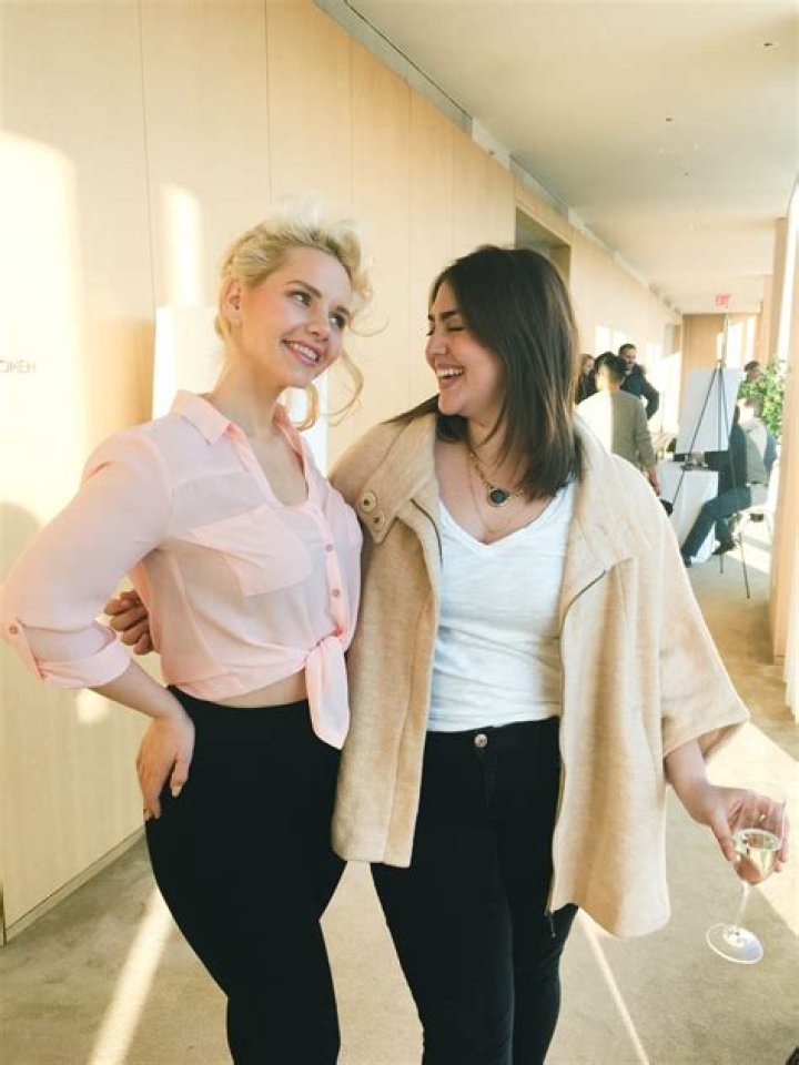 Canadian model Elly Mayday dies of ovarian cancer at age 30!