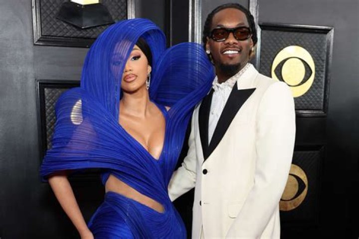 Cardi B And Her Husband OffSet Are Doing Everything To Save Their Marriage After The Cheating Scandal!!