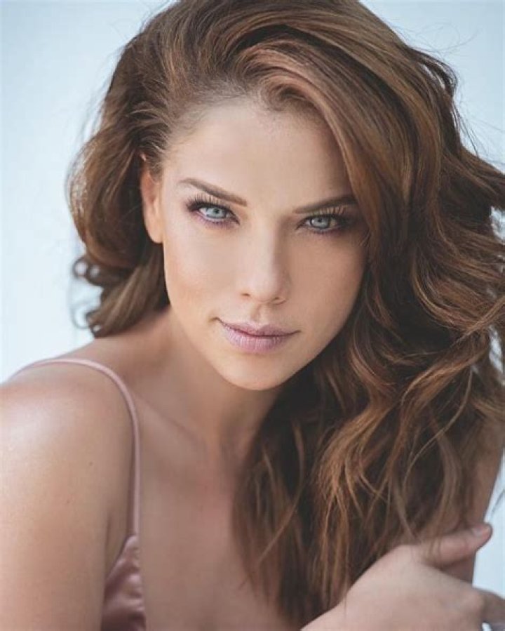 Carolina Miranda Bio (Wiki) 