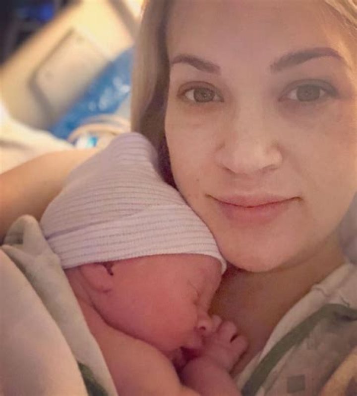 Carrie Underwood Gives Birth! | Celebuzz