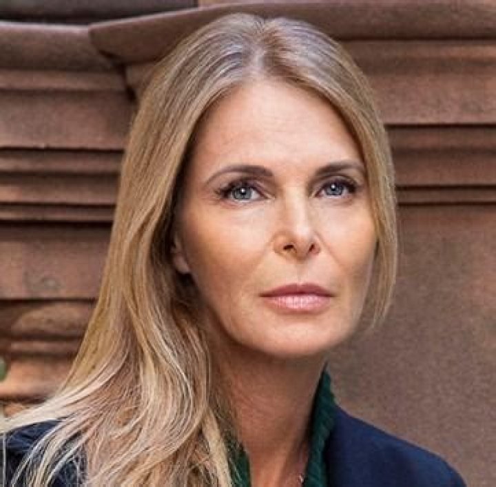 Catherine Oxenberg Bio (Wiki) 