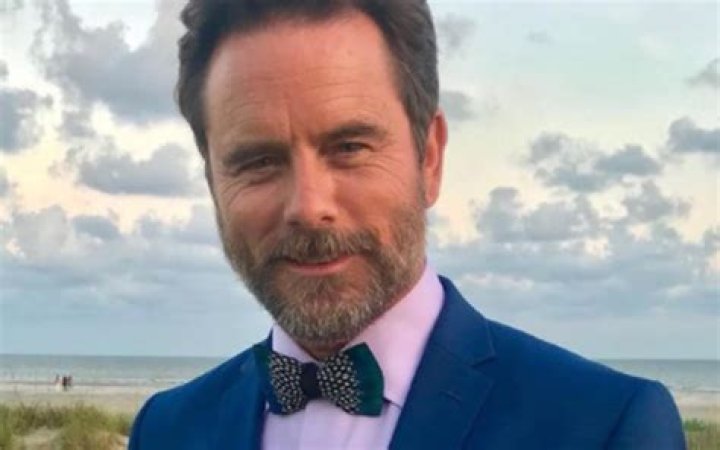 Charles Esten Bio (Wiki) 