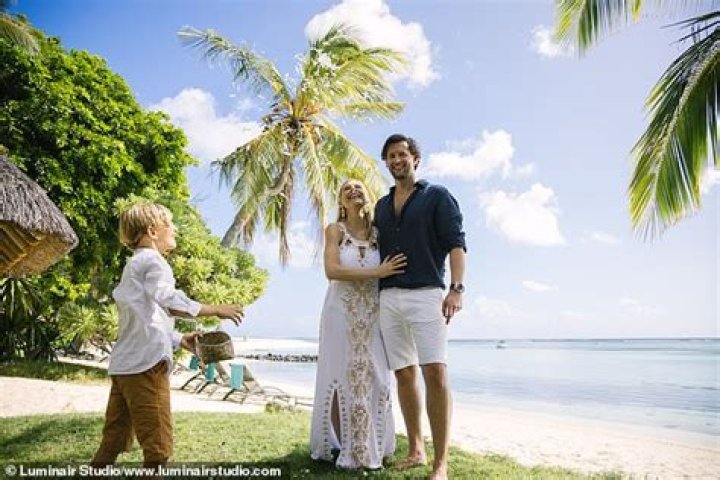 Chelsy Davy married her baby-daddy Sam Cutmore-Scott at some point
