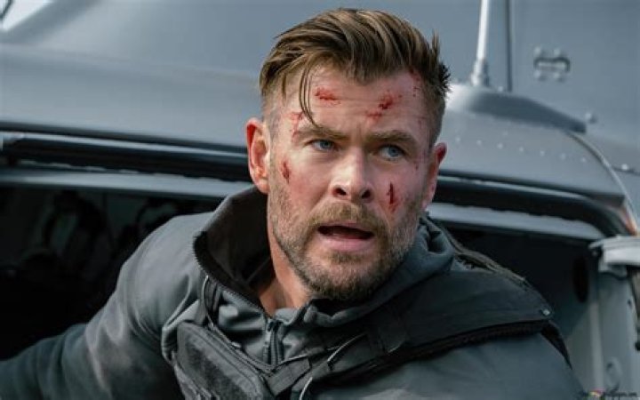 Chris Hemsworth & Connor Cruise in new ‘Red Dawn’ clip: offensive or dumb?