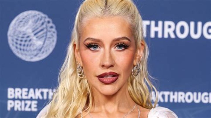 	Christina Aguilera buys controversial art piece	