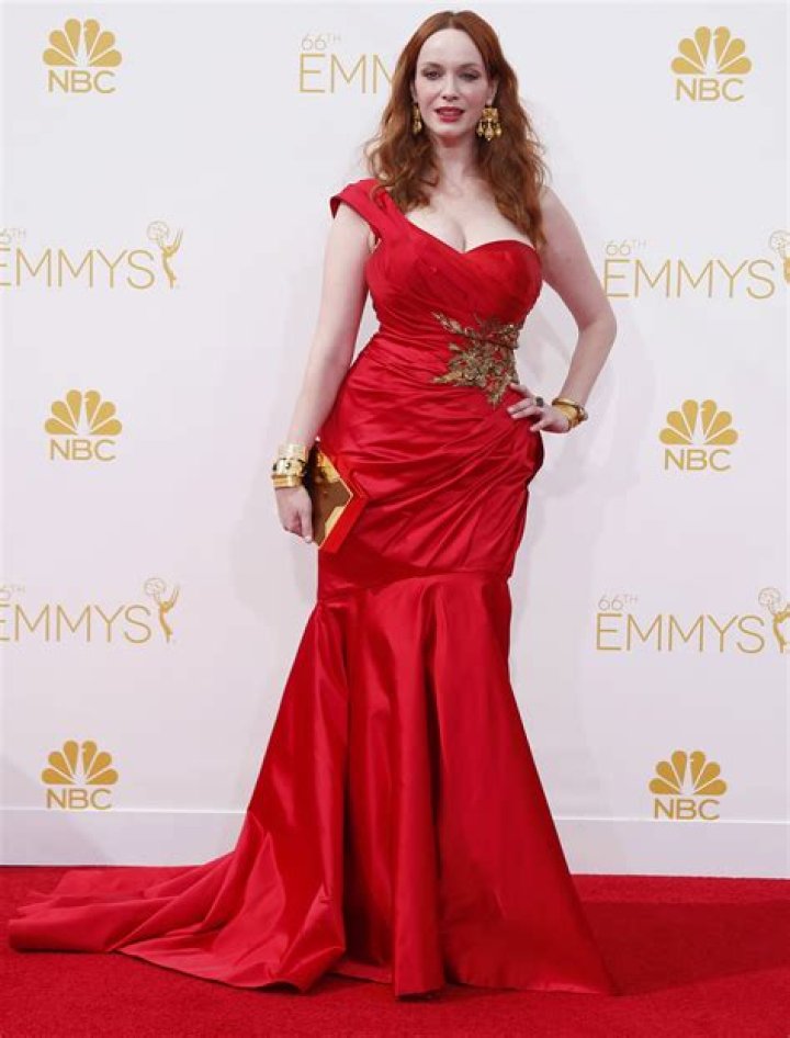 Christina Hendricks thinks style & body image criticism “hurts your soul”
