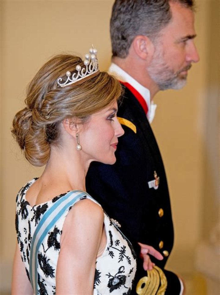 	Countess Kate wears bespoke Christopher Kane in Scotland: lovely or boring?	