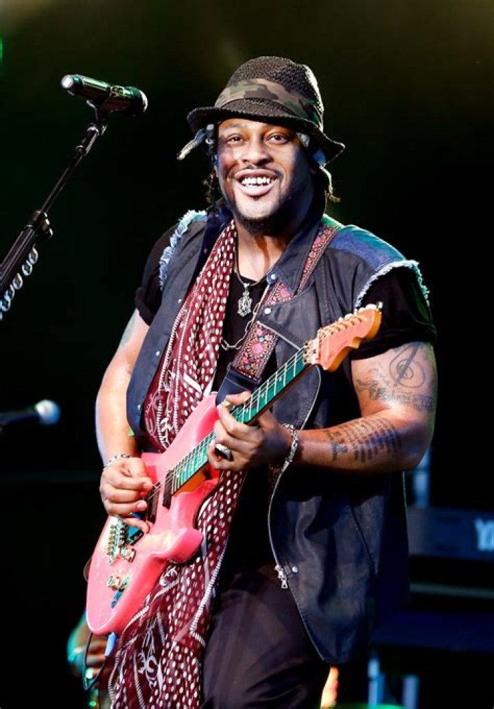 D’Angelo Bio (Wiki) 