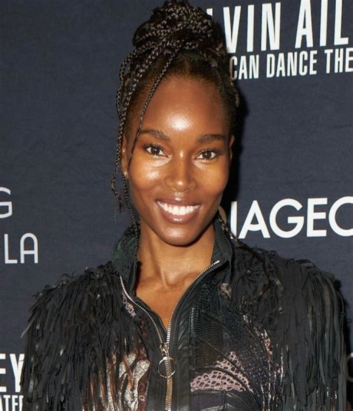 Damaris Lewis - Age, Family, Bio