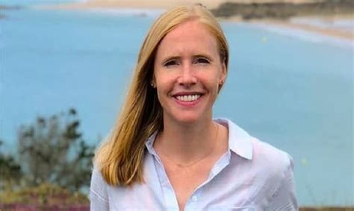 Darley Newman Bio (Wiki) 