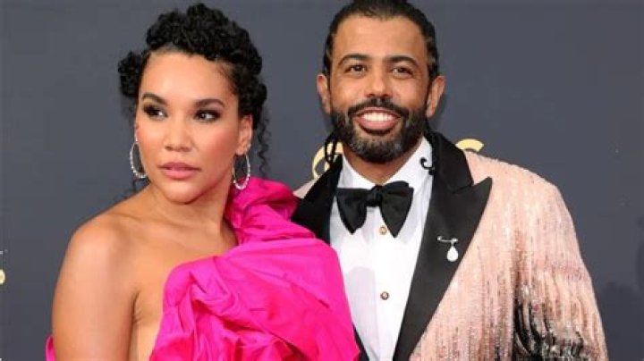Daveed Diggs is still dating his co-star girlfriend. Will get married anytime soon?