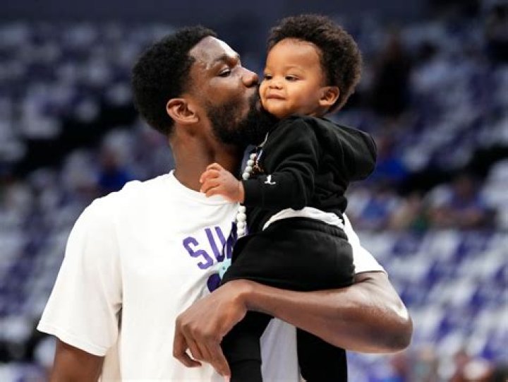 Deandre Ayton Parents: Alvin Ayton, Andrea Ayton