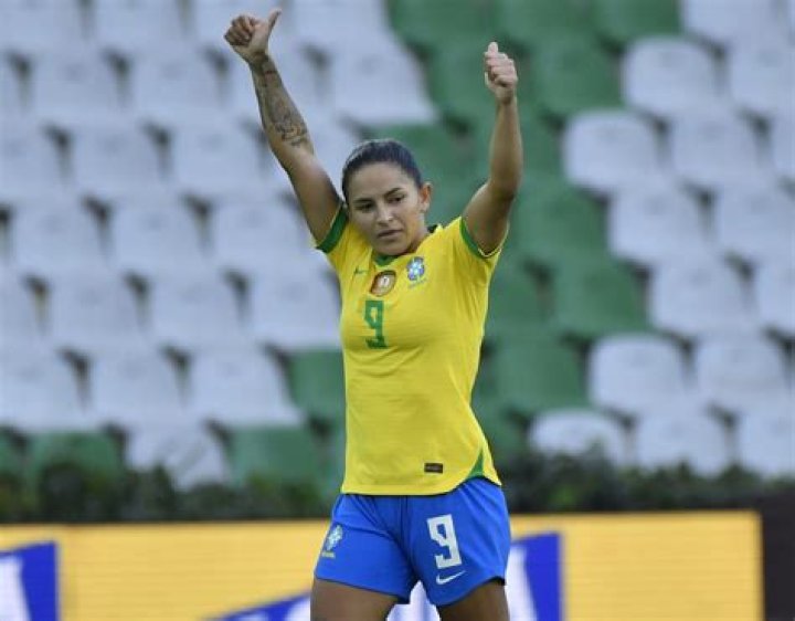 Debinha Net Worth - Wiki, Age, Weight and Height, Relationships, Family, and More