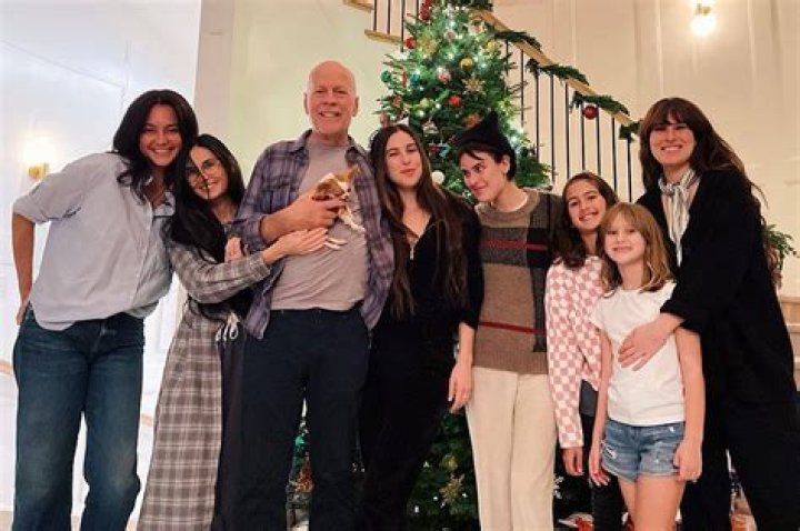 Demi Moore’s ‘hookup,’ Martin Henderson, was a friend on a group outing, say sources