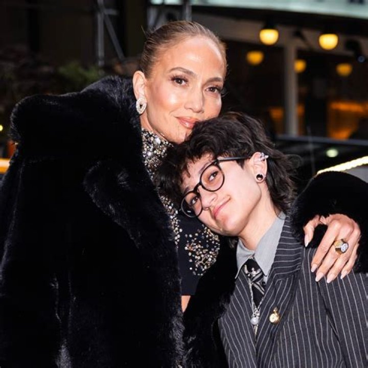 Did Jennifer Lopez dump Marc Anthony because he was too controlling?