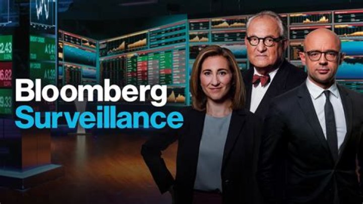 Does Bloomberg Journalist Jonathan Ferro Have a Wife? Know His Wife, Father, Background, Age, Net Worth, & More.