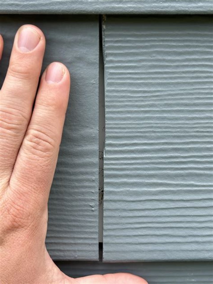 Does smart siding need to be painted?